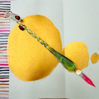 'Tentōmushi' Glass Dip Pen | Cherry blossom magic!